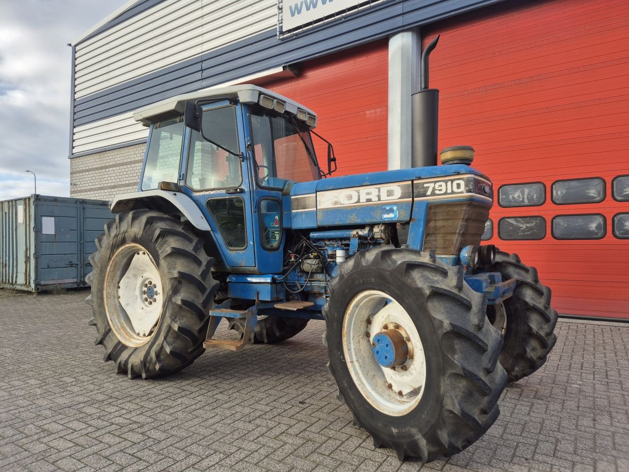 Traktor Türe ait Ford 7910 (8210), Gebrauchtmaschine içinde Weiteveen (resim 5)