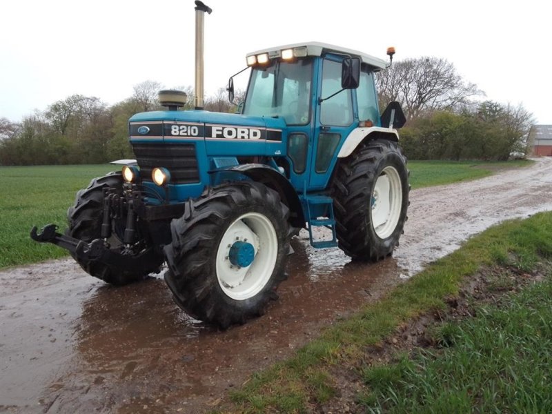 Traktor des Typs Ford 8210 FII Turbo, 4wd, Gebrauchtmaschine in Skive