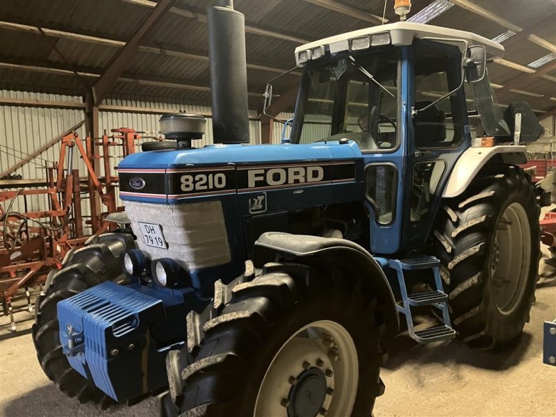 Traktor van het type Ford 8210 Force II kun 3600t Enejers!, Gebrauchtmaschine in Rødekro (Foto 1)