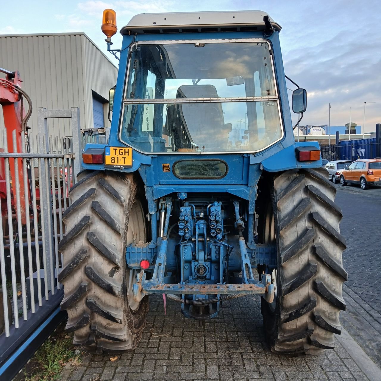 Traktor типа Ford 8210, Gebrauchtmaschine в Alblasserdam (Фотография 2)