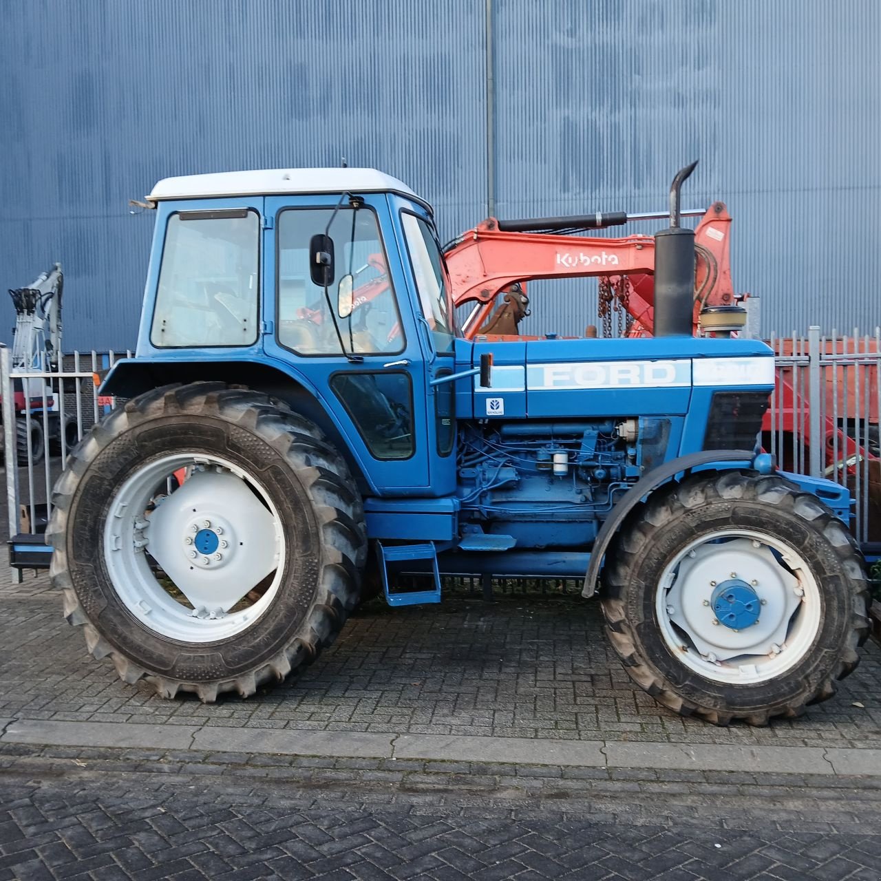 Traktor типа Ford 8210, Gebrauchtmaschine в Alblasserdam (Фотография 1)