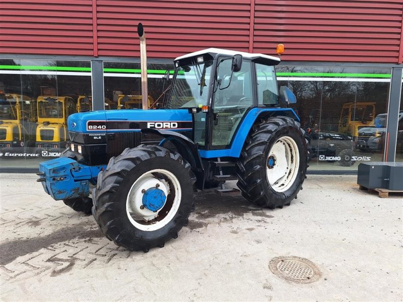 Traktor van het type Ford 8240 SLE Powerstar, Gebrauchtmaschine in Rødekro (Foto 1)