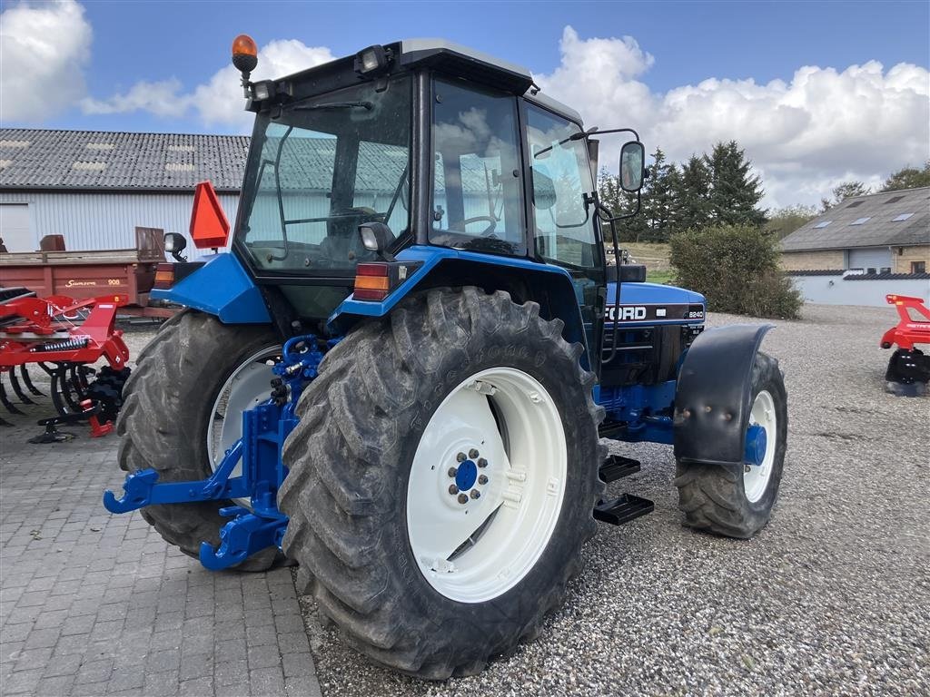 Traktor typu Ford 8240 SLE Rigtig Velholdt, Gebrauchtmaschine w Svenstrup J (Zdjęcie 5)