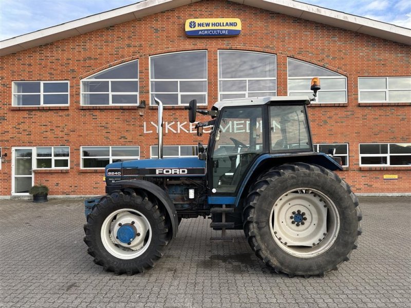 Traktor Türe ait Ford 8240 SLE, Gebrauchtmaschine içinde Gjerlev J.