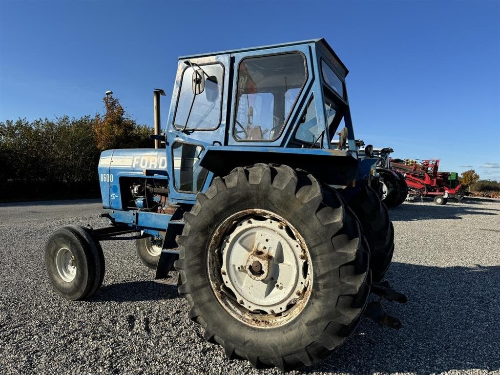 Traktor Türe ait Ford 8600, Gebrauchtmaschine içinde Hadsten (resim 3)