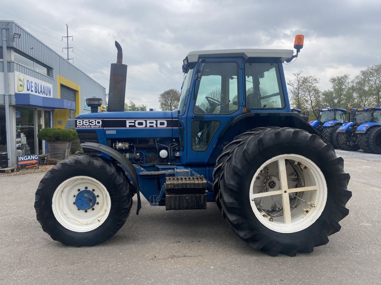 Traktor des Typs Ford 8630, Gebrauchtmaschine in Heerenveen (Bild 2)