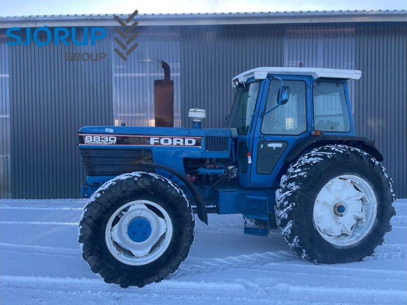 Traktor от тип Ford 8830, Gebrauchtmaschine в Viborg (Снимка 1)
