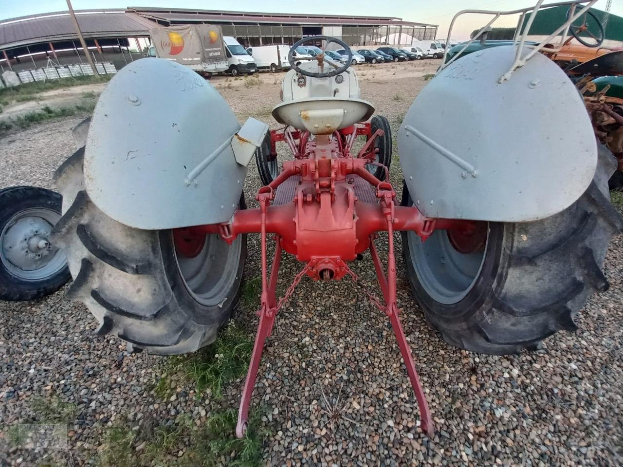 Traktor Türe ait Ford 8N, Gebrauchtmaschine içinde Pragsdorf (resim 3)