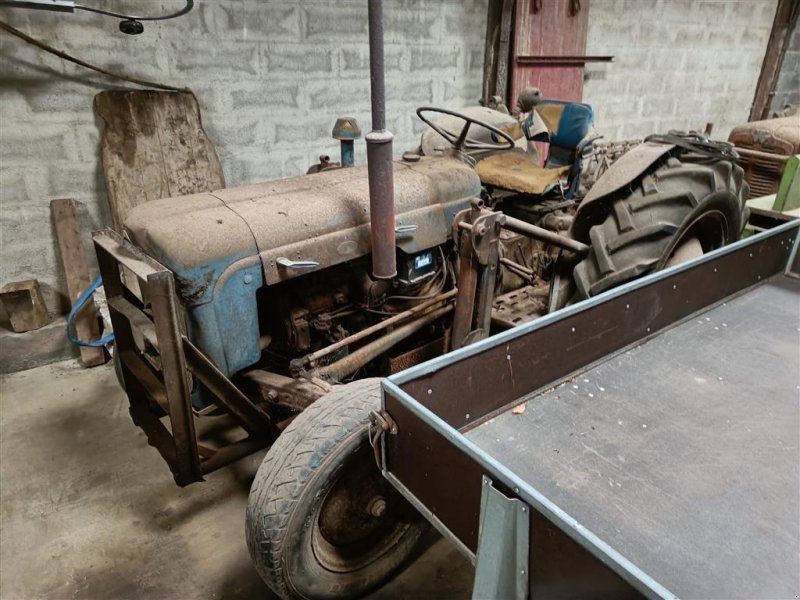 Traktor del tipo Ford Dexta Med læsser, Gebrauchtmaschine en Egtved (Imagen 1)