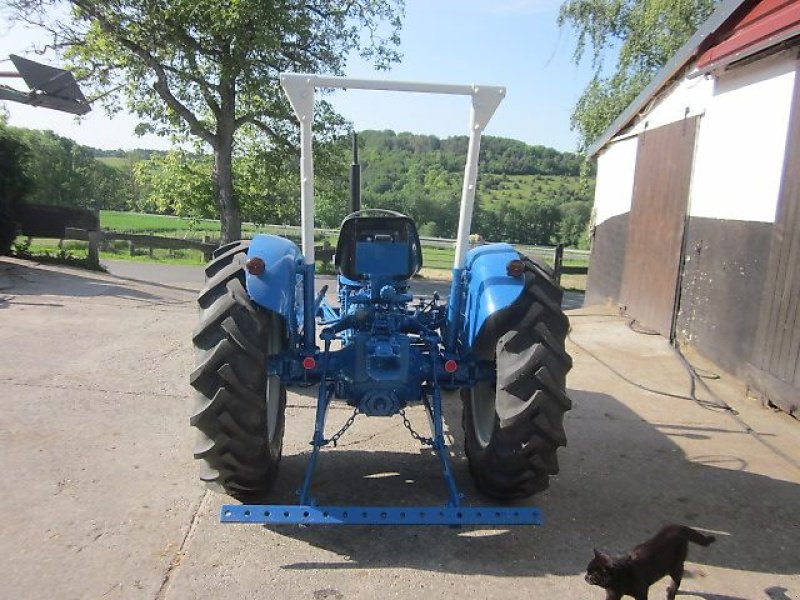 Traktor des Typs Ford DEXTA SPEZIAL, Gebrauchtmaschine in Ziegenhagen (Bild 3)