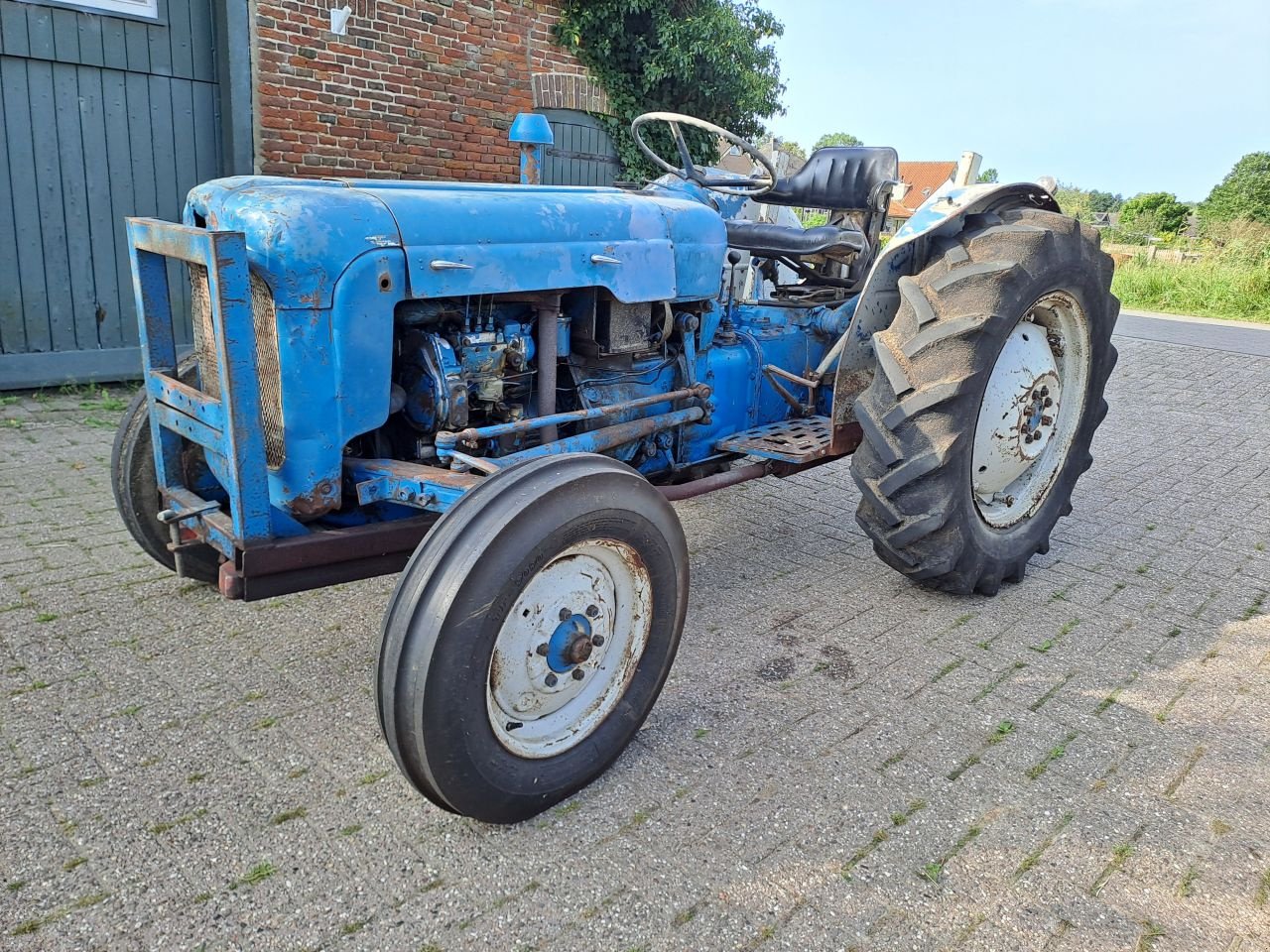 Traktor van het type Ford Dexta, Gebrauchtmaschine in TERWOLDE (Foto 2)