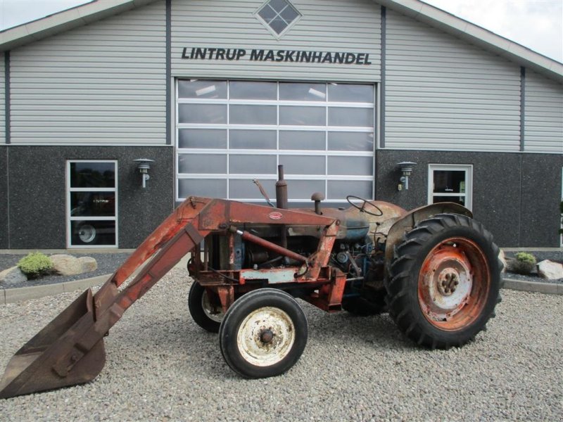 Traktor of the type Ford Major Billig diesel Traktor med frontlæsser, Gebrauchtmaschine in Lintrup (Picture 1)