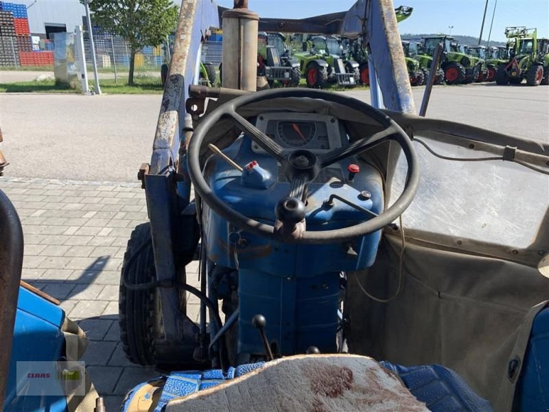 Traktor typu Ford SUPER DEXTA 3000, Gebrauchtmaschine w Töging a. Inn (Zdjęcie 9)