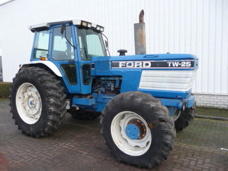 Traktor tip Ford tw 25, Gebrauchtmaschine in Oirschot (Poză 1)