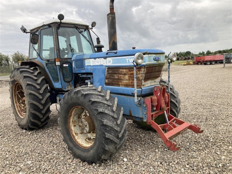 Traktor of the type Ford TW-35 frontlift, orginal stand!, Gebrauchtmaschine in Rødekro (Picture 1)