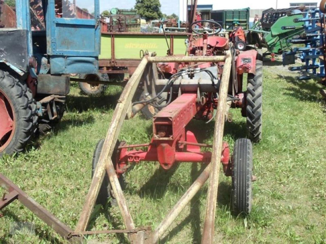 Traktor of the type Fortschritt GT 124, Gebrauchtmaschine in Pragsdorf (Picture 3)