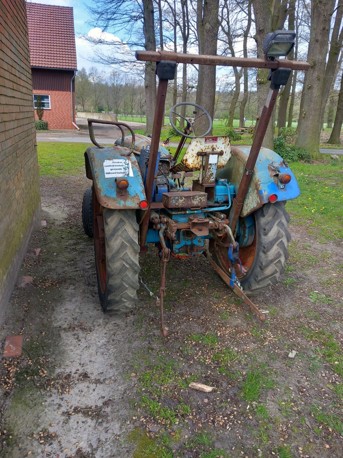 Traktor des Typs Hanomag C 224, Gebrauchtmaschine in Staffhorst (Bild 3)