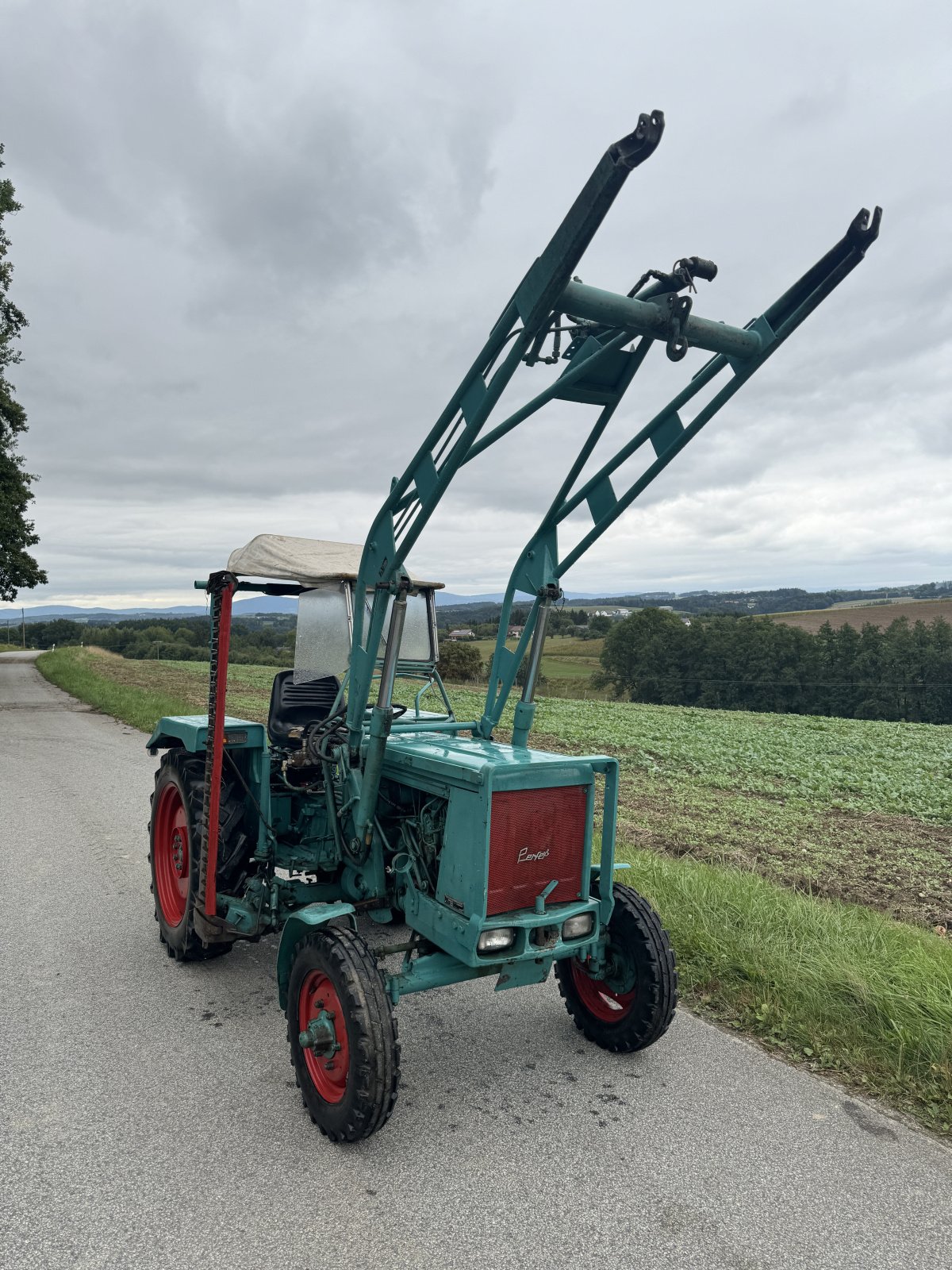 Traktor Türe ait Hanomag Perfekt 401, Gebrauchtmaschine içinde Vilshofen (resim 1)