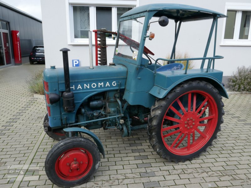 Traktor Türe ait Hanomag R16A mit Verdeck, Mähwerk und Pflug. Aus 1. Hand! Technisch und optisch OK!, Gebrauchtmaschine içinde Langenzenn