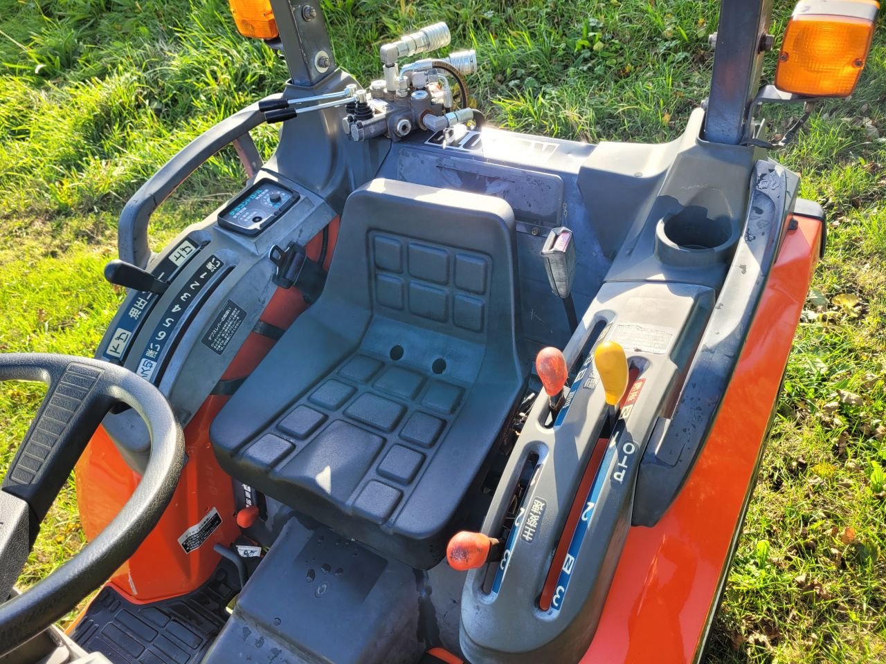 Traktor tip Hitachi Kb 165, Gebrauchtmaschine in Werkendam (Poză 10)