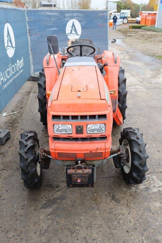 Traktor typu Hitachi NX221, Gebrauchtmaschine v Antwerpen (Obrázek 8)