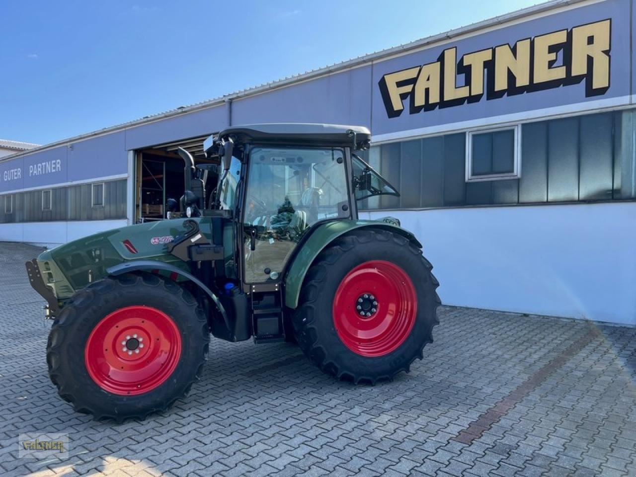 Traktor tipa Hürlimann XB 125, Neumaschine u Büchlberg (Slika 2)