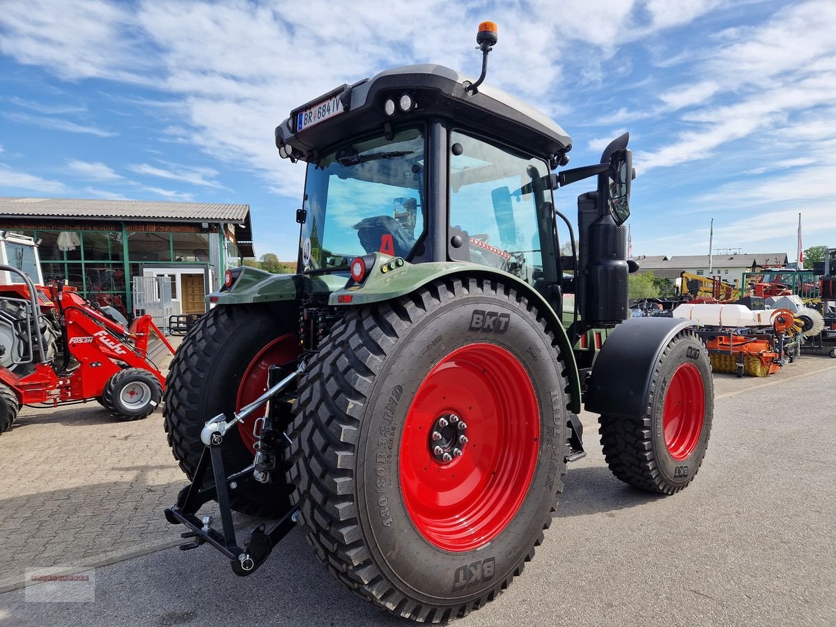 Traktor van het type Hürlimann XB 95 Stage V, Gebrauchtmaschine in Tarsdorf (Foto 4)