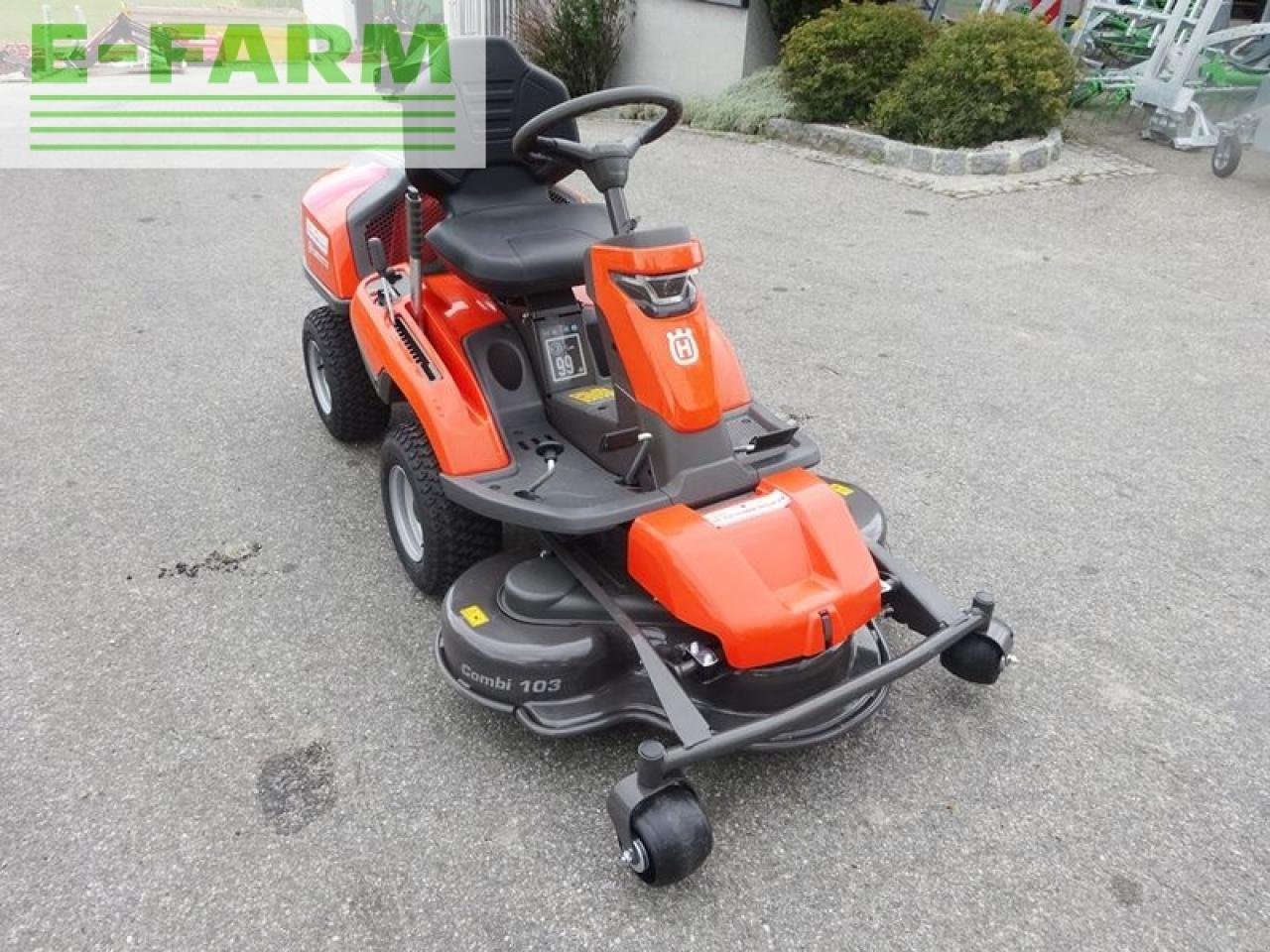 Traktor Türe ait Husqvarna rider r 318x, Gebrauchtmaschine içinde SANKT MARIENKIRCHEN BEI SCHÄRDING (resim 3)