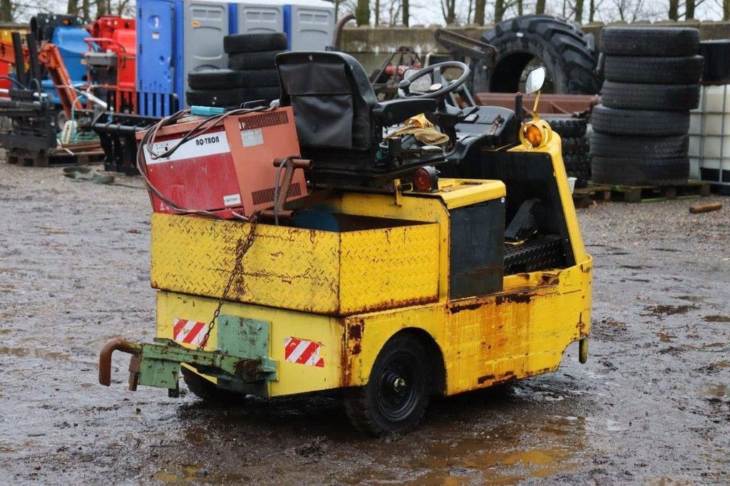 Traktor des Typs Hyundai 40T-7, Gebrauchtmaschine in Antwerpen (Bild 5)