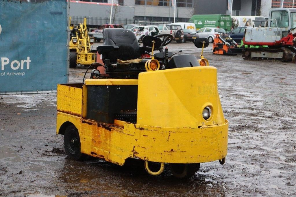 Traktor des Typs Hyundai 40T-7, Gebrauchtmaschine in Antwerpen (Bild 7)