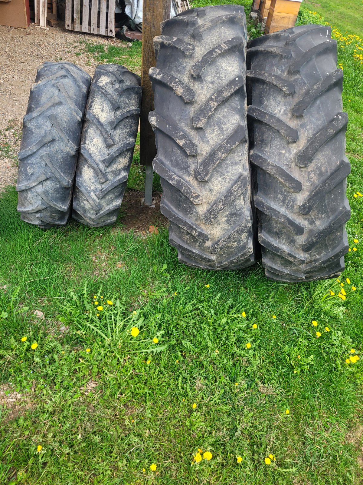 Traktor tipa IHC 1046, Gebrauchtmaschine u Hölzle (Slika 1)