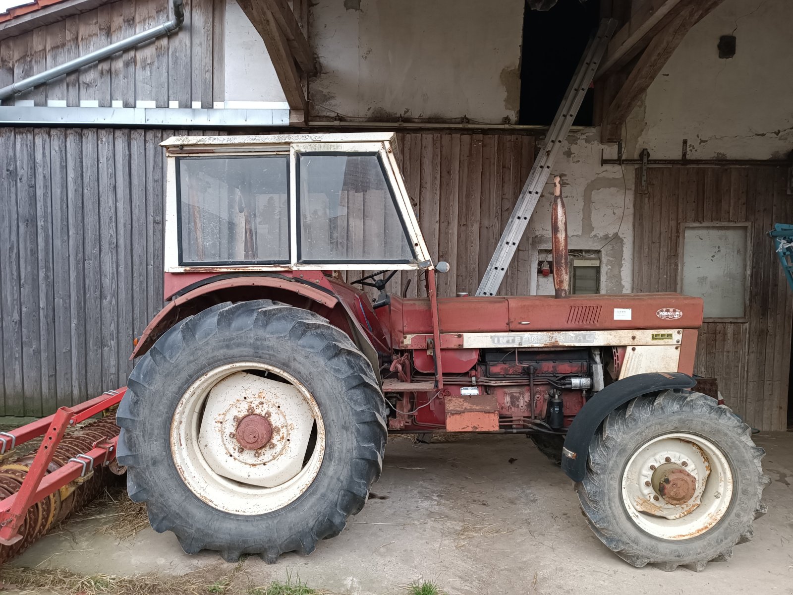 Traktor типа IHC 1046, Gebrauchtmaschine в Velden (Фотография 2)