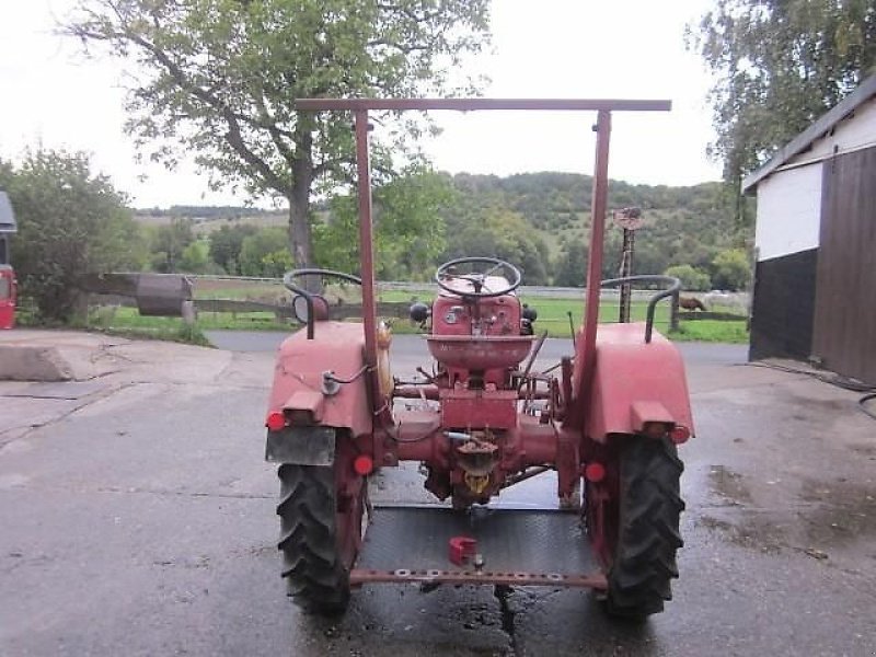 Traktor des Typs IHC 214, Gebrauchtmaschine in Ziegenhagen (Bild 3)