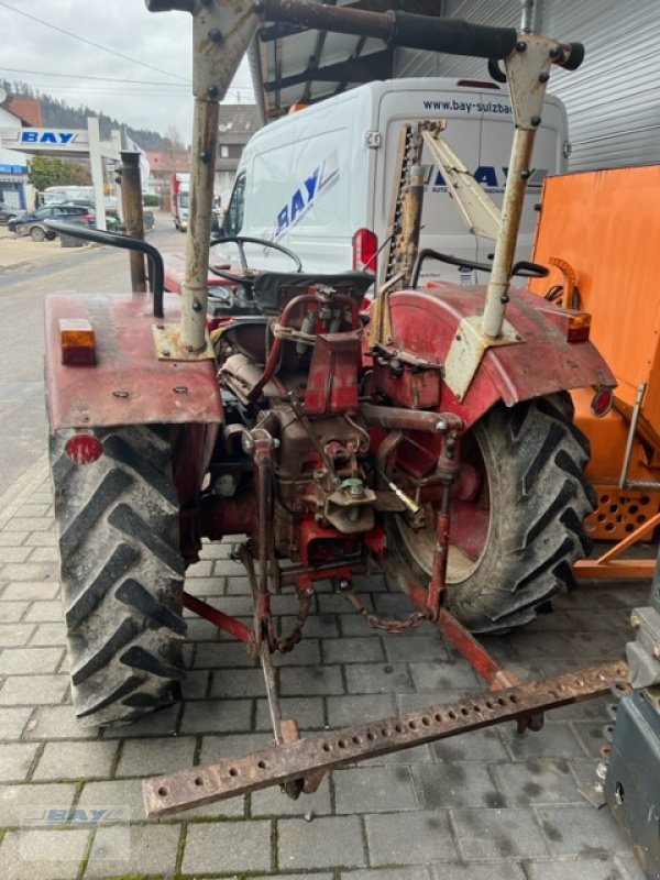 Traktor du type IHC 353, Gebrauchtmaschine en Sulzbach (Photo 7)