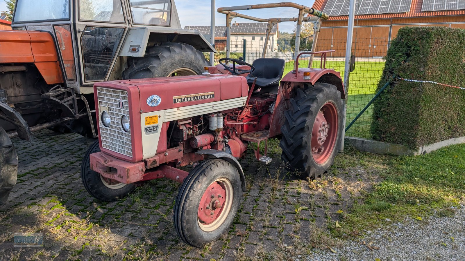 Traktor typu IHC 353, Gebrauchtmaschine w Vilshofen (Zdjęcie 2)