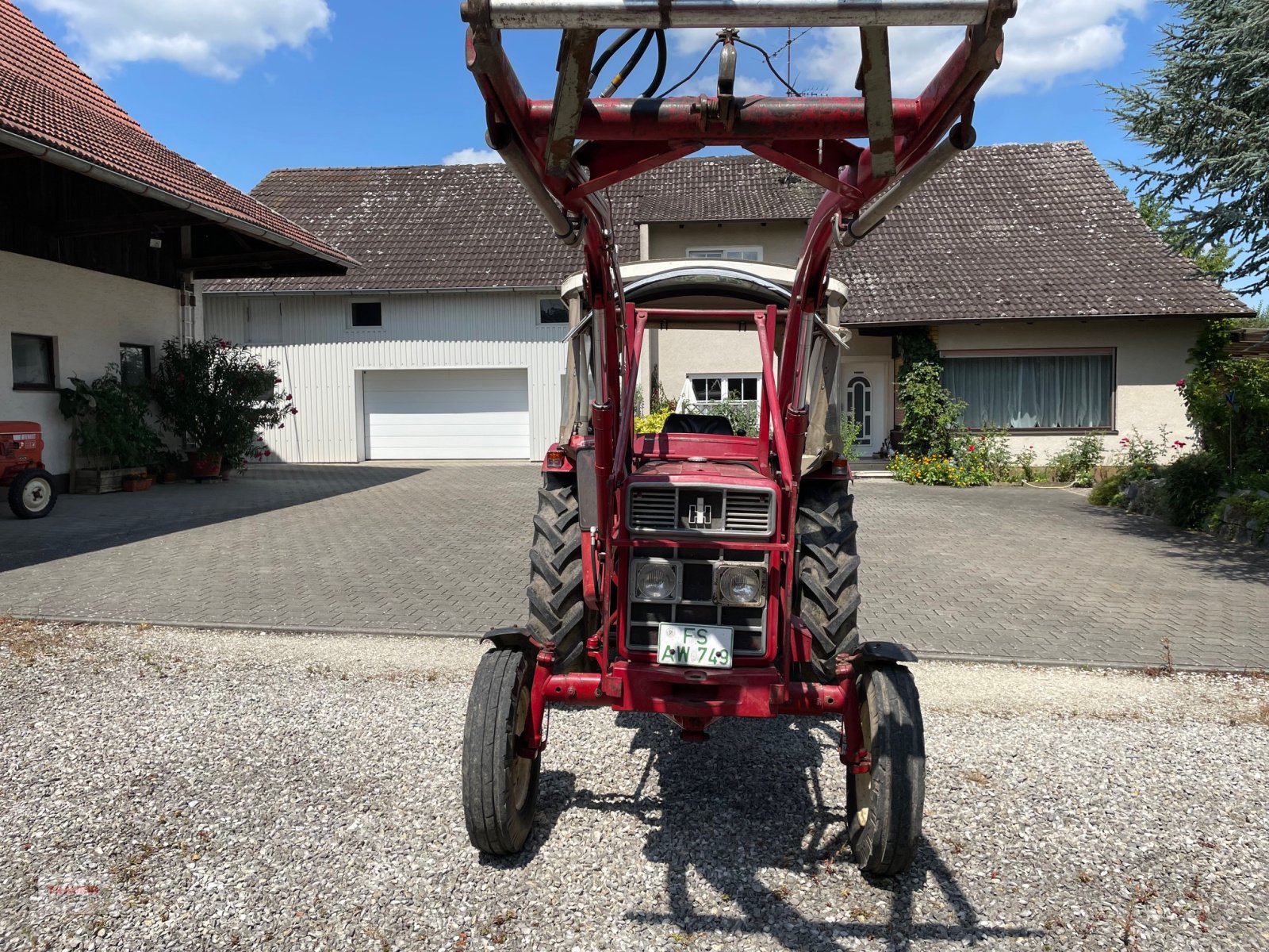 Traktor van het type IHC 383, Gebrauchtmaschine in Mainburg/Wambach (Foto 5)