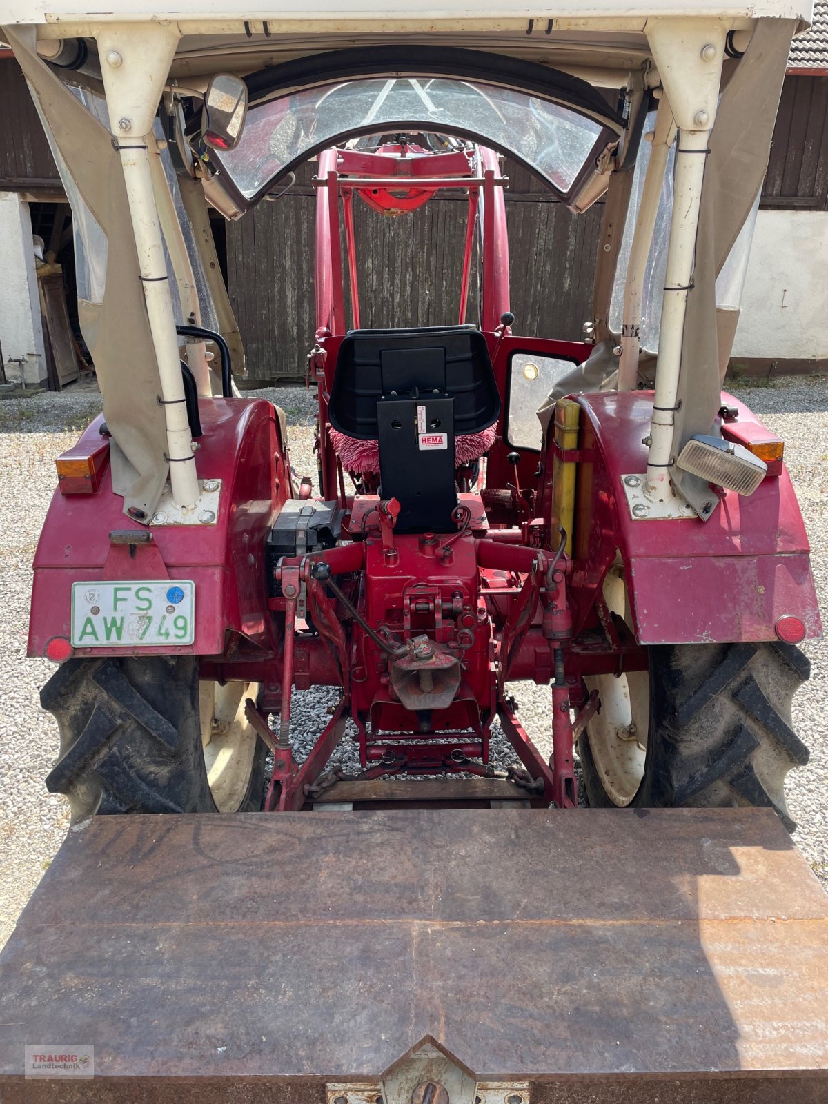 Traktor tip IHC 383, Gebrauchtmaschine in Mainburg/Wambach (Poză 9)