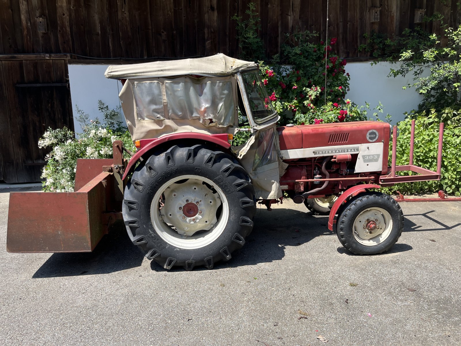 Traktor typu IHC 383, Gebrauchtmaschine v Jandelsbrunn (Obrázek 3)