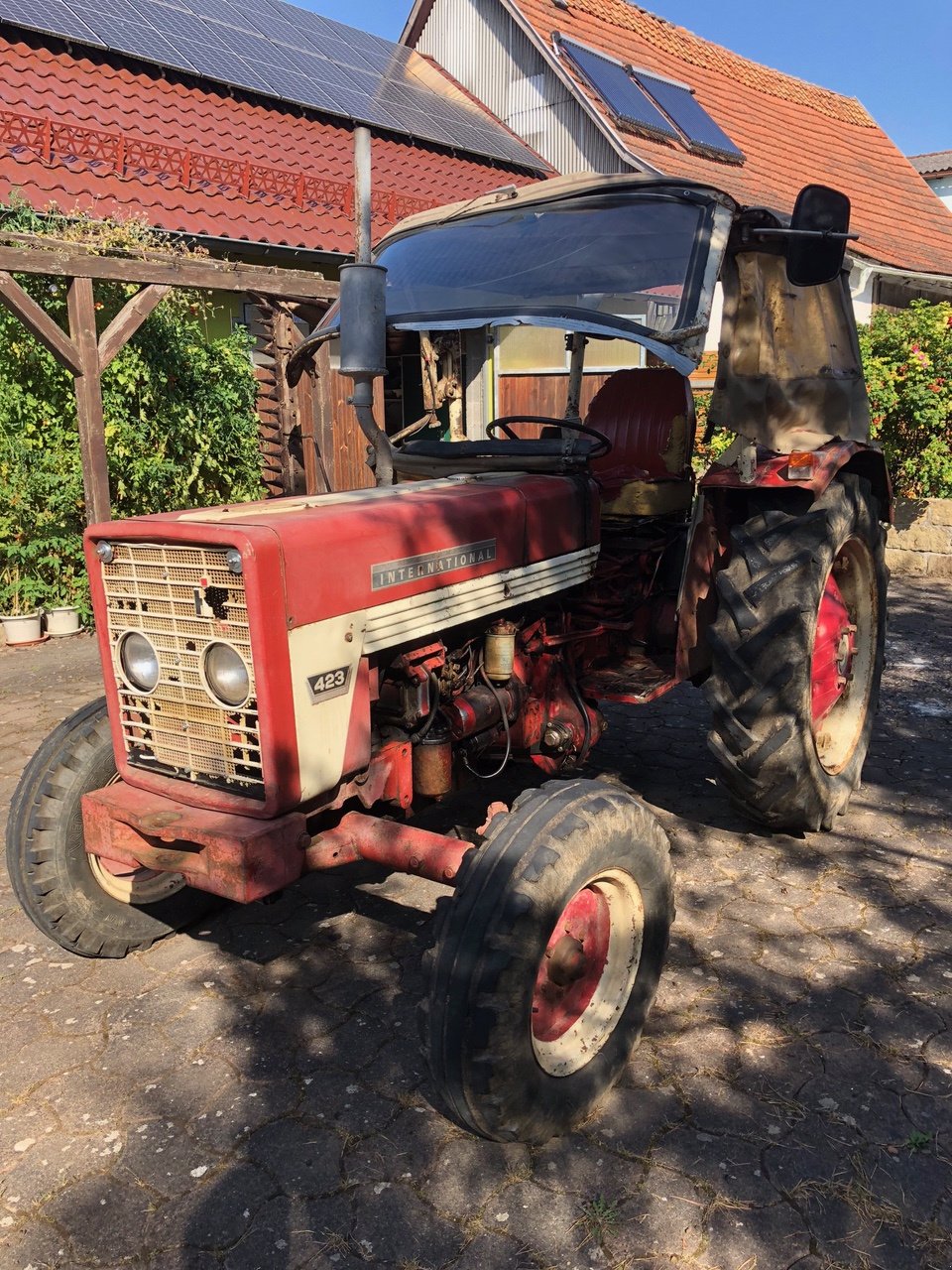 Traktor van het type IHC 423, Gebrauchtmaschine in Grabfeld OT Berkach (Foto 4)