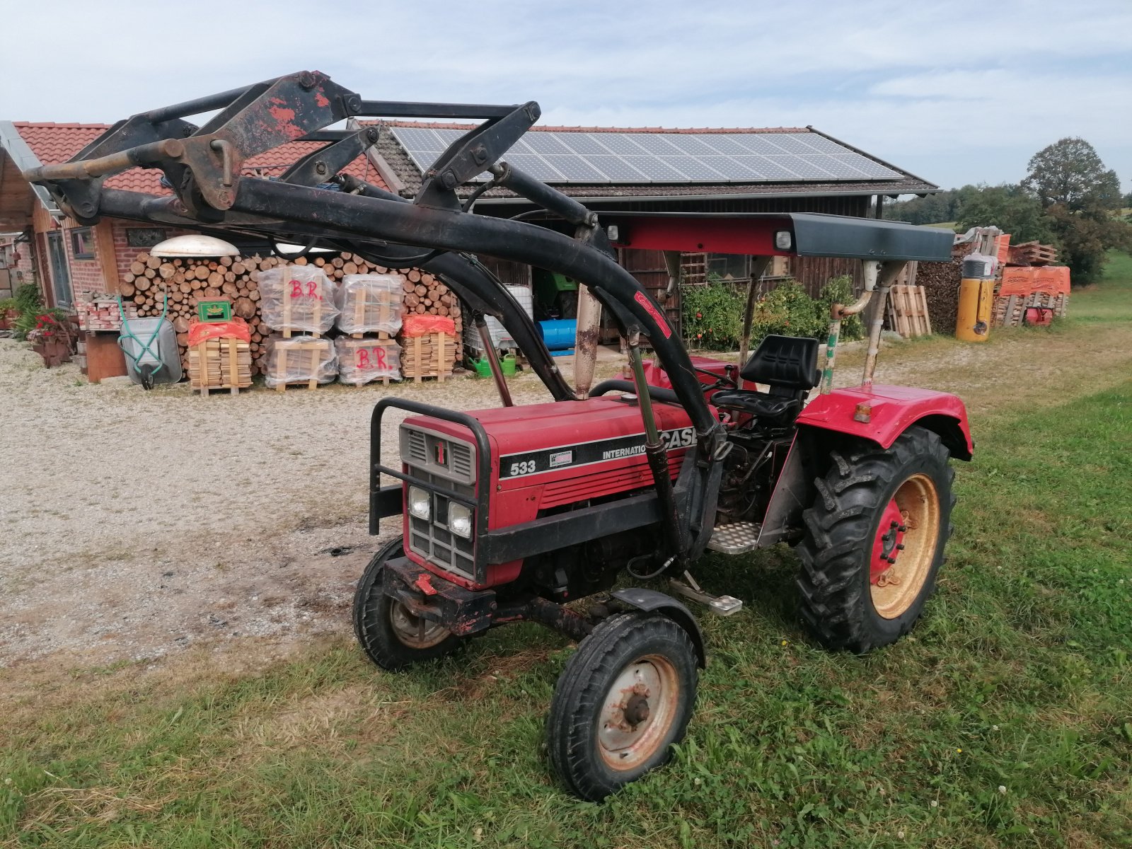 Traktor typu IHC 423, Gebrauchtmaschine w Tann (Zdjęcie 1)