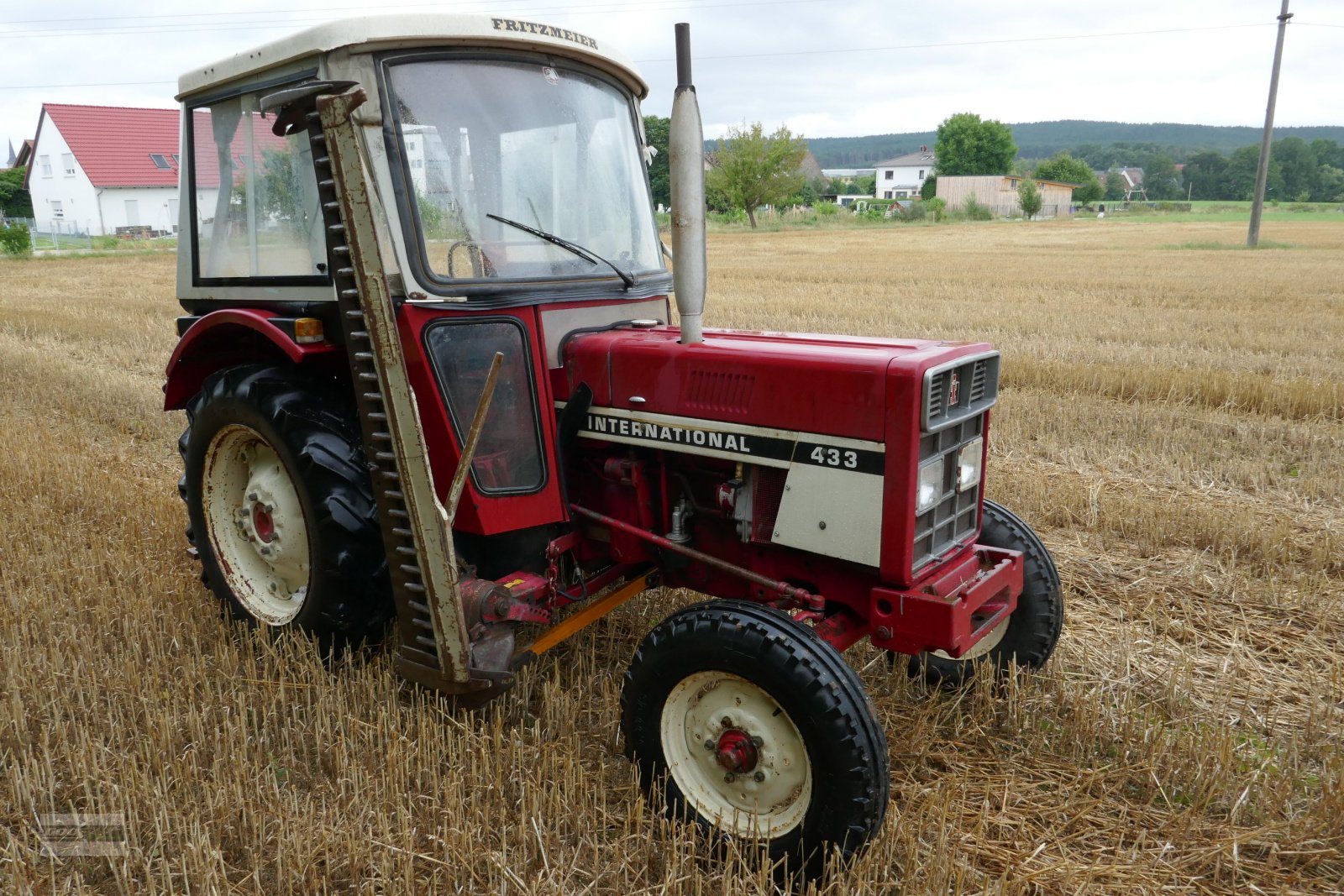 Traktor des Typs IHC 433 Hinterrad / Echt guter Zustand! Mit Verdeck und Mähwerk, Gebrauchtmaschine in Langenzenn (Bild 3)