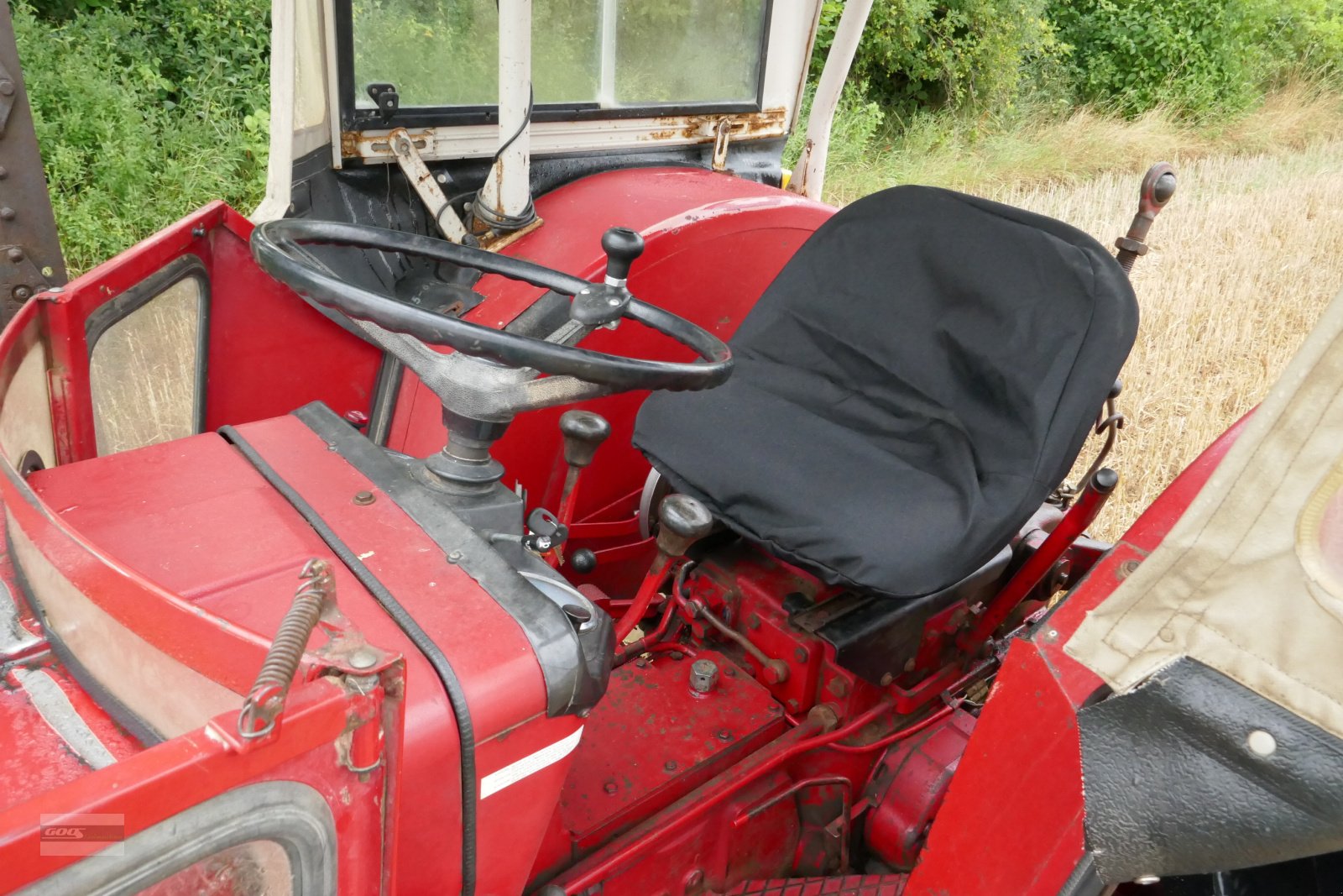 Traktor typu IHC 433 Hinterrad / Echt guter Zustand! Mit Verdeck und Mähwerk, Gebrauchtmaschine v Langenzenn (Obrázek 7)