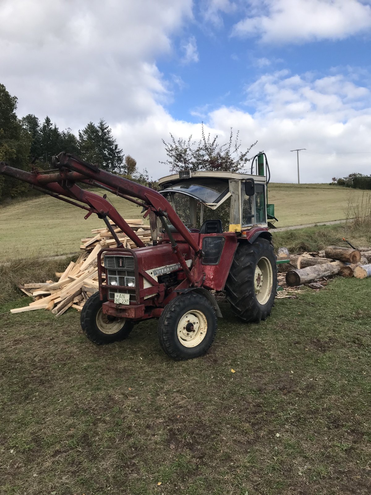 Traktor tipa IHC 453, Gebrauchtmaschine u Flachslanden (Slika 1)