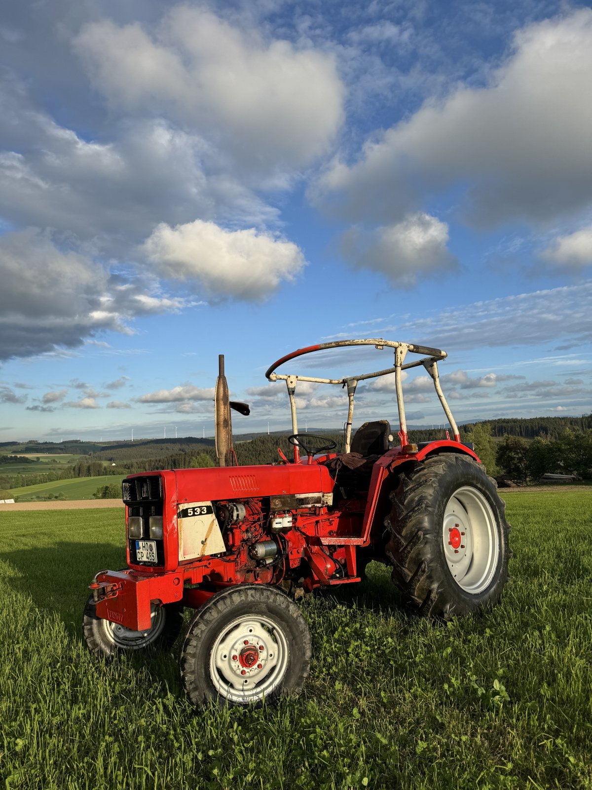 Traktor Türe ait IHC 533, Gebrauchtmaschine içinde Schsuenstein (resim 1)