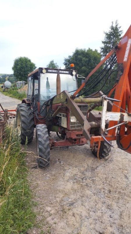 Traktor του τύπου IHC 633, Gebrauchtmaschine σε ENNEZAT (Φωτογραφία 2)