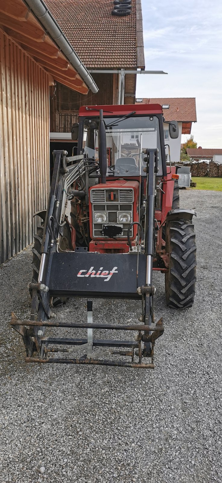 Traktor des Typs IHC 733, Gebrauchtmaschine in Sauerlach (Bild 5)