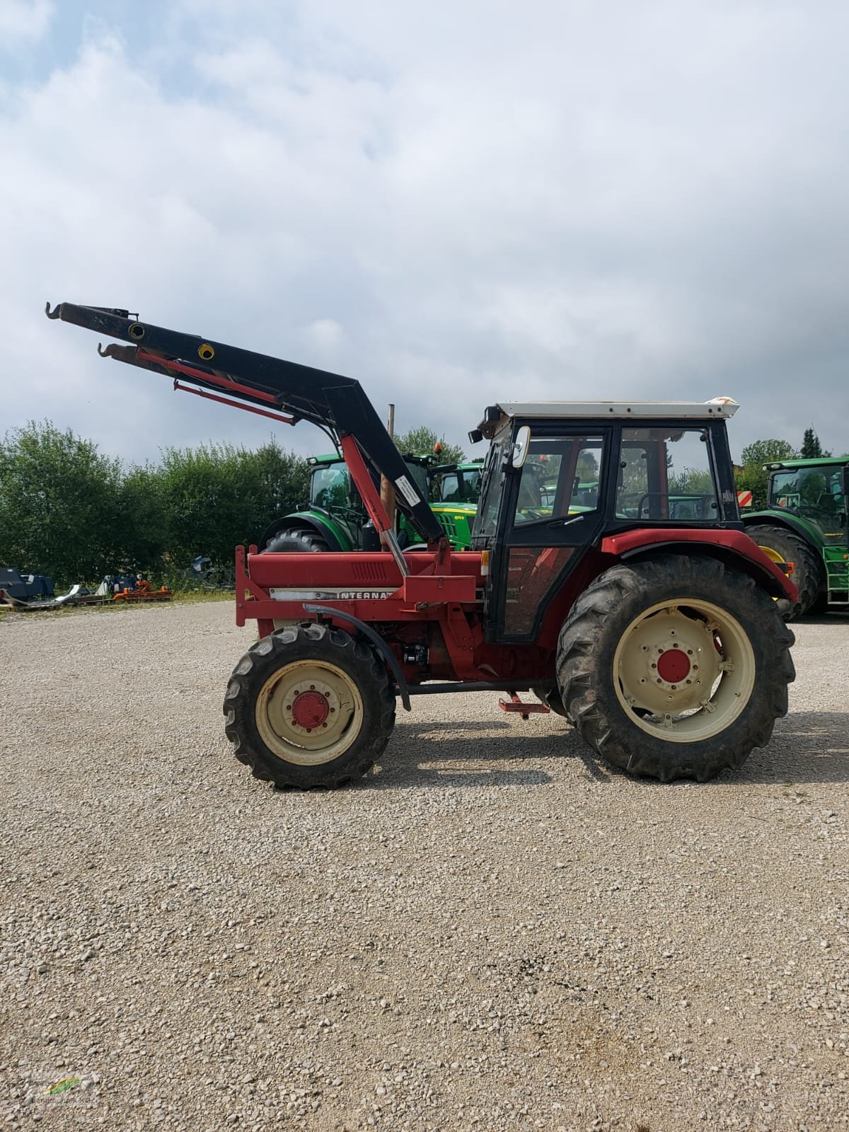 Traktor tip IHC 844 AS, Gebrauchtmaschine in Pegnitz-Bronn (Poză 1)