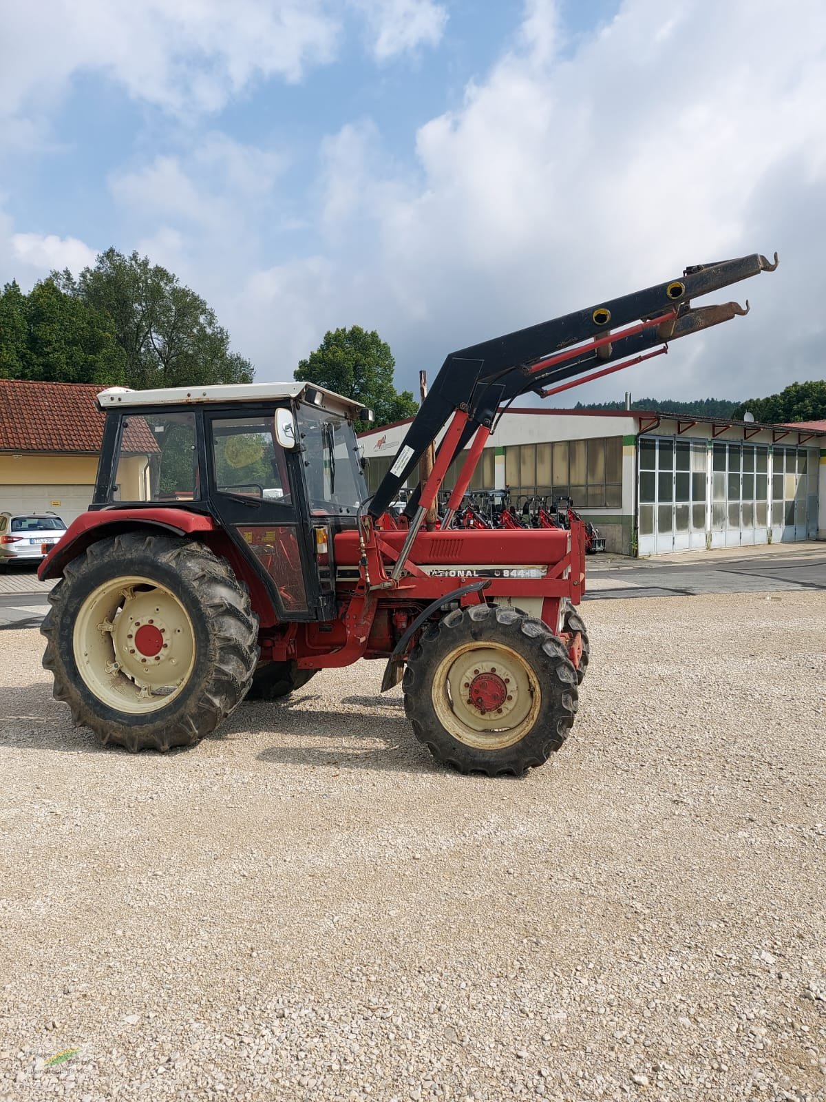 Traktor typu IHC 844 AS, Gebrauchtmaschine w Pegnitz-Bronn (Zdjęcie 2)