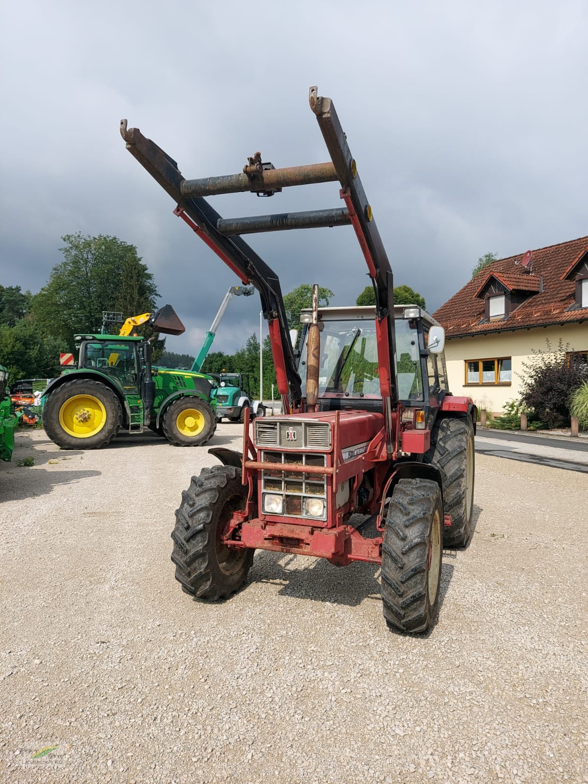 Traktor typu IHC 844 AS, Gebrauchtmaschine v Pegnitz-Bronn (Obrázek 3)