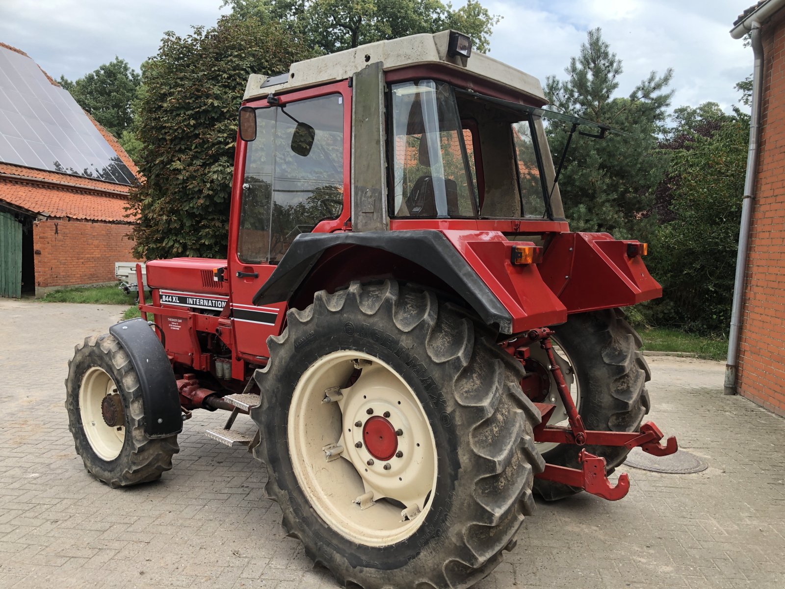 Traktor typu IHC 844 XL, Gebrauchtmaschine w Schweringen (Zdjęcie 2)